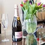 Apartament Wordsworth Irene Court *